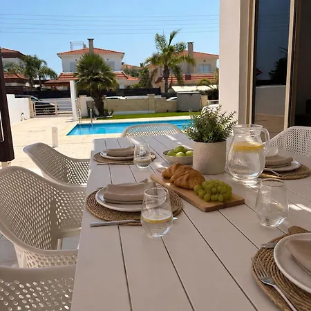 Villa Coastal Breeze 26 *